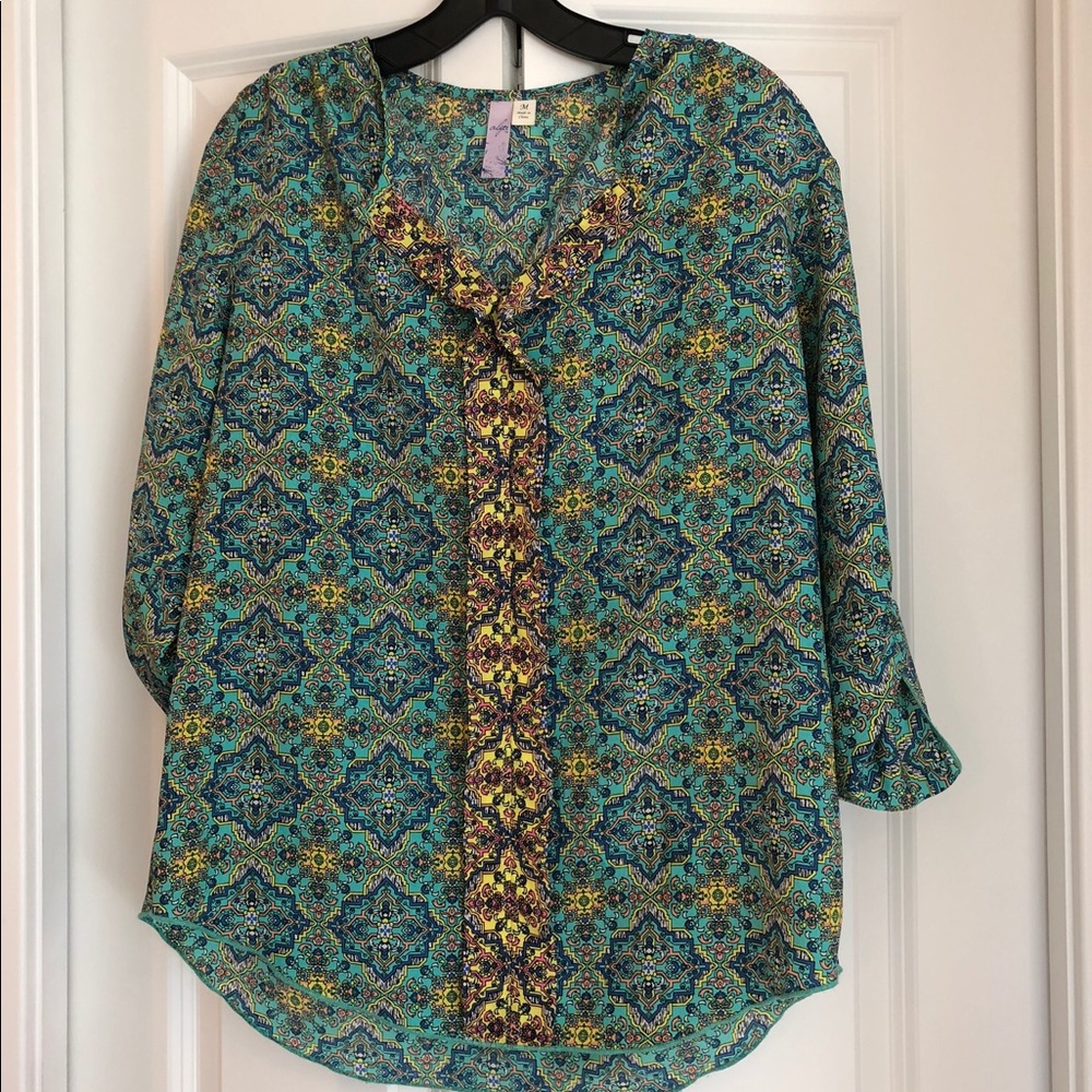 Pullover blouse by Alya